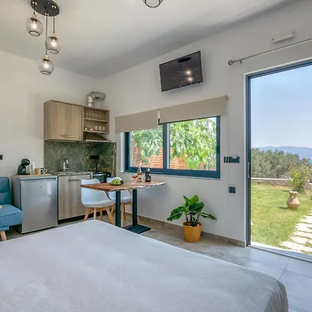 Cavos Luxury Apartment