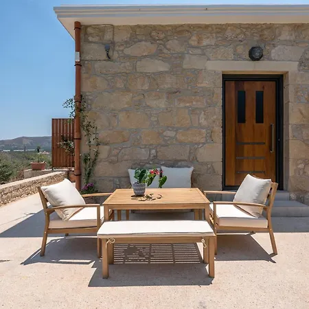 Cavos Luxury كيساموس